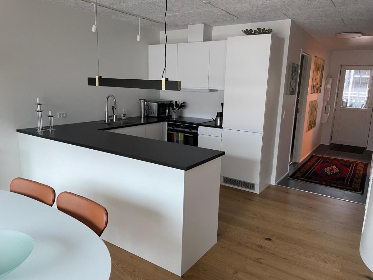 Nice Modern Apartment ทอร์สเฮาน์ ภายนอก รูปภาพ