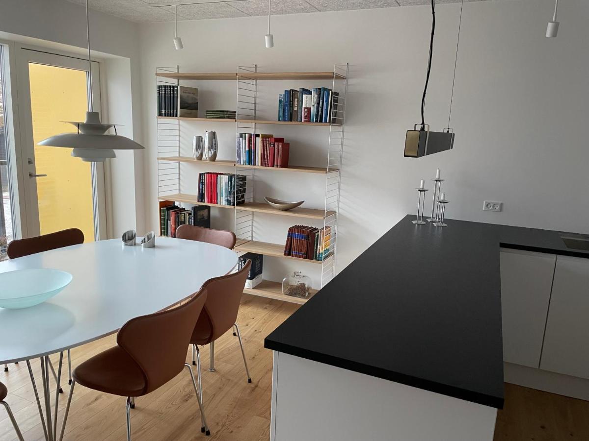 Nice Modern Apartment ทอร์สเฮาน์ ภายนอก รูปภาพ